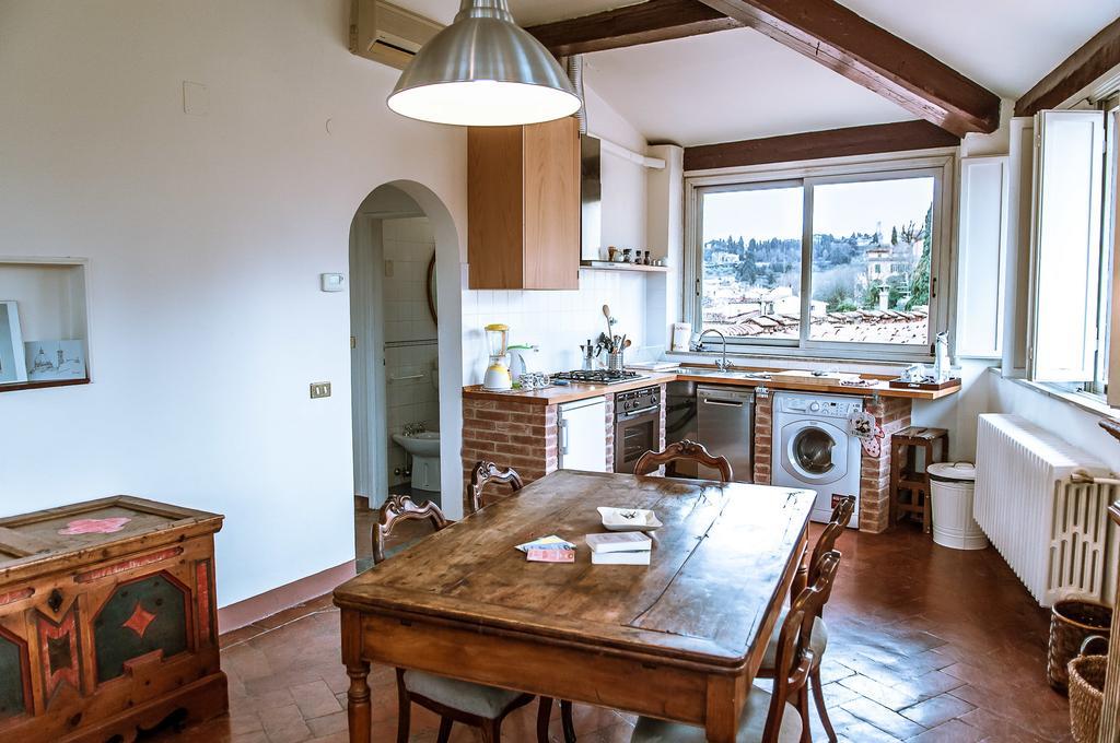 Attico Sopr'Arno Apartment Флоренция Стая снимка